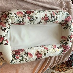 Dock-a-tot deluxe rose edition